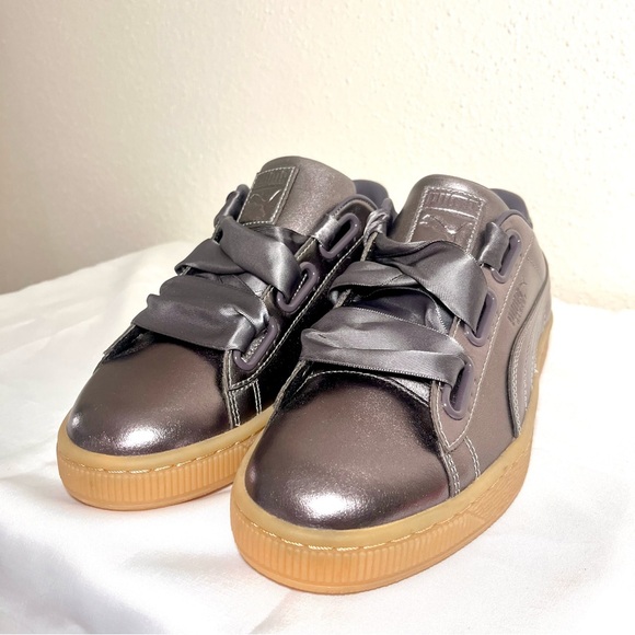Puma Basket Heart Luxe shoes 🩶 - Picture 6 of 6